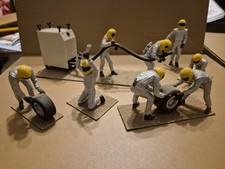 Scalextric Pit Crew Figures