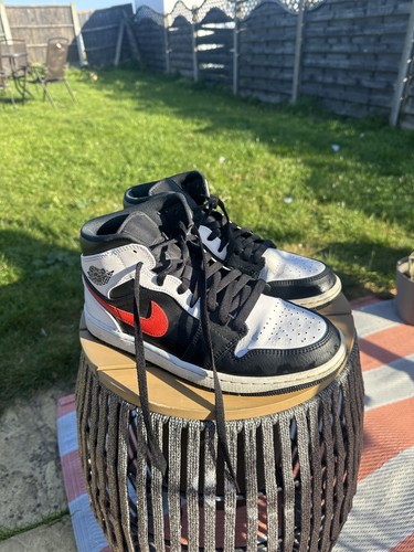 Air jordan mid - air,