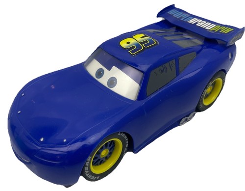 2011 spin master disney pixar - spin,