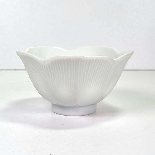 Lotus flower rice bowl - flower, white