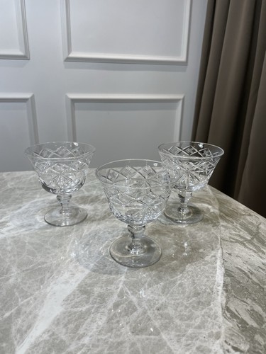 Set cut crystal champagne - set,