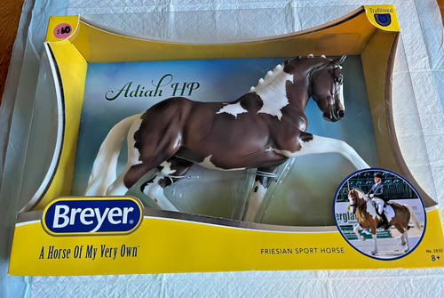 Breyer adiah pinto - adiah, friesian