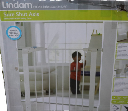Lindam munchkin sure shut - by,
