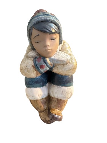 Lladro pensive eskimo boy gres - eskimo,