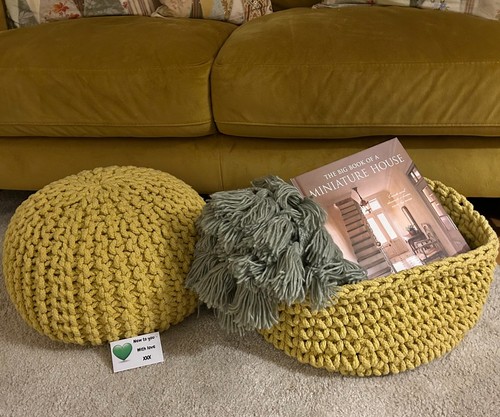 Lovely knitted 100 - knitted, 100%