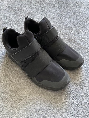 Next kids size black - size, 5