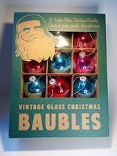 12 x Vintage Style Festive