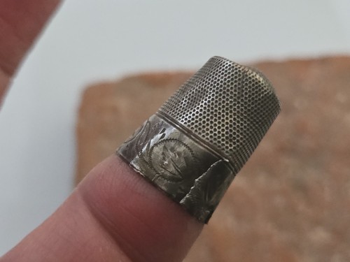 Hundreds hallmarked - un,