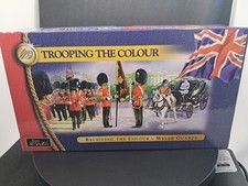 BRITAINS 40110 WELSH GUARDS RECEIVING THE COLOUR METAL TOY SOLDIER FIGURE SET