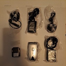 GENUINE VINTAGE NEC e606 MOBILE FLIP PHONE 3G LOCKED THREE Boxed, bundle