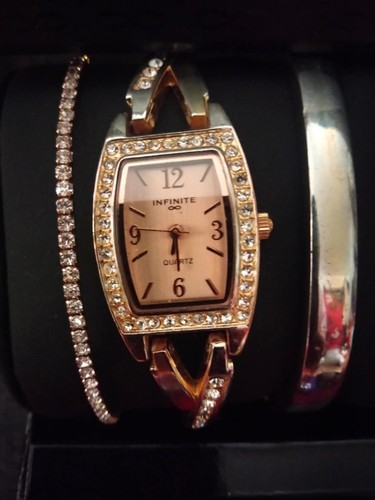 Infinite woman watches for - woman,