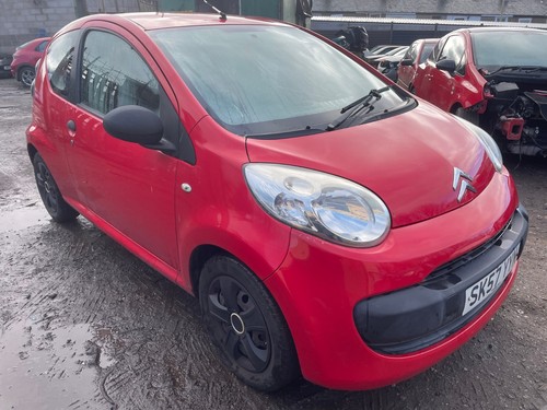 Citroen red door breaking - 3,
