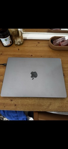 Apple macbook pro inch - macbook, m1