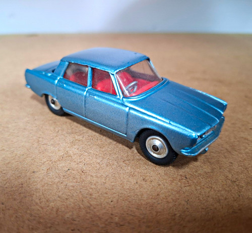 Corgi toys rover 2000 - rover, original