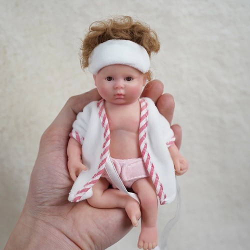 Silicone reborn baby doll - baby,