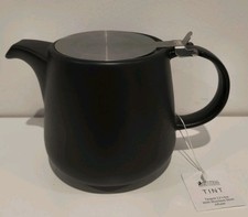 NEW Maxwell & Williams Teapot
