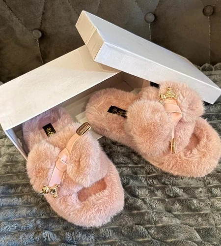Fluffy pink slippers - fluffy,