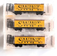 Rake of 3 Micro-trains N gauge Swift reefers