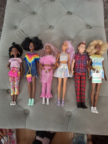 Joblot colourful barbie - of,