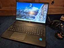 HP Pavilion 15-dw3030ni Laptop