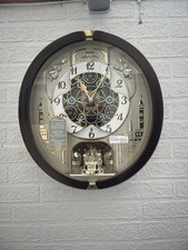 A Beautiful Seiko In Motion  Crystal Glass Wall Clock  As In New Condition