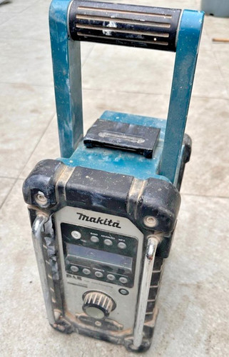 Makita dmr104 jobsite radio - makita,