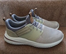 Skechers Wide Fit Size 9.5 Uk