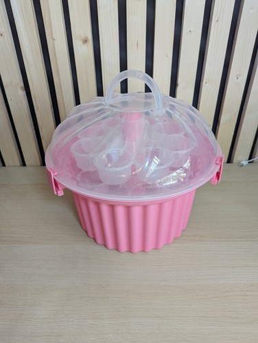 Cupcake shaped holder - shaped, carrier