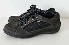 Brown Gore-Tex upper lace up
