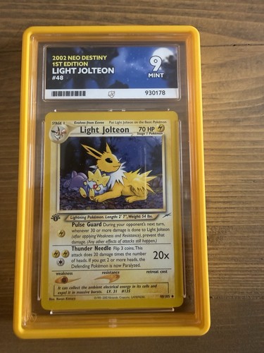 Pokémon tcg light jolteon - pokémon,