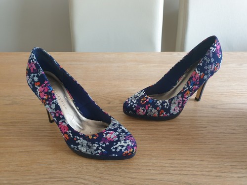Marks spencer s collection - &, m&s