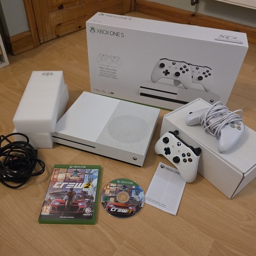 Microsoft xbox one 1tb white - s,