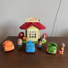 ELC Happyland Garage Play Set