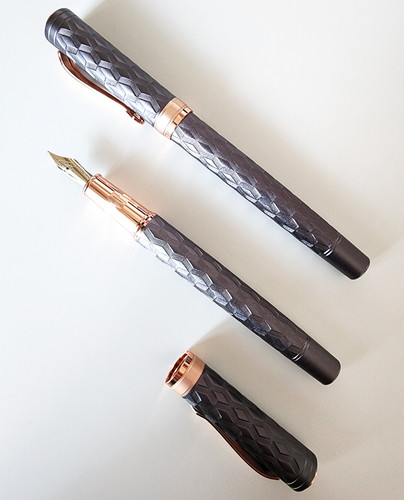 Metal fountain pen - fountain, with