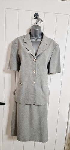 Design essentials women 2 - design, women's