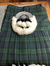 Pre owned size 30 Kilt and sporran