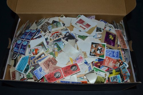 Mix off paper in box - gb, &