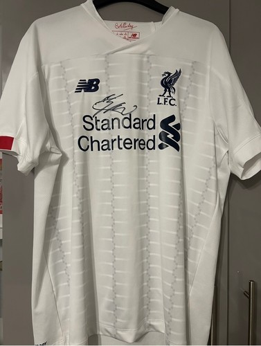 Liverpool 2019 away - 2019/20,
