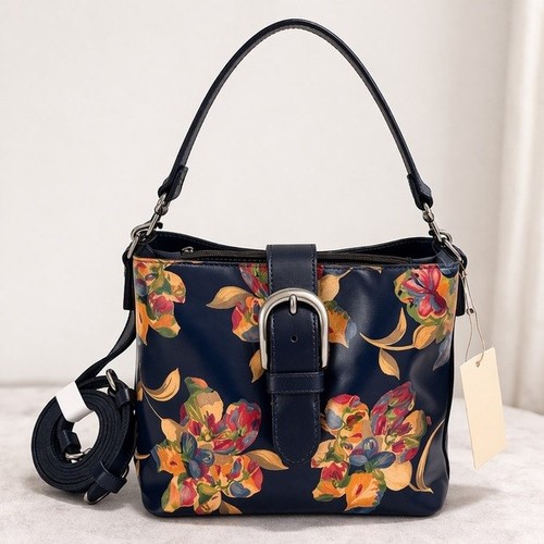 Patricia nash irving bucket - patricia,