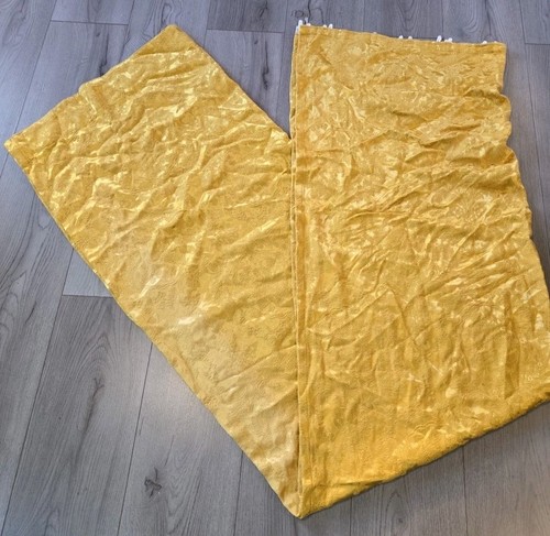 One panel yellow gold silky - yellow,