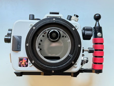 Ikelite underwater housing for Canon 80D