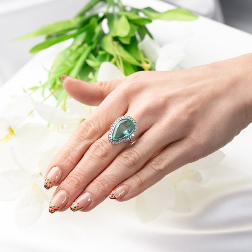 Platinum 28ct zambian pear - platinum,