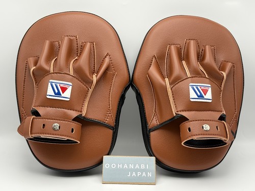 Winning boxing punching mitts - winning,