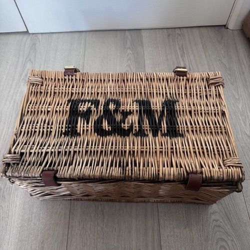 Fortnum mason picnic hamper - &,