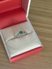 White Gold 9ct Emerald With