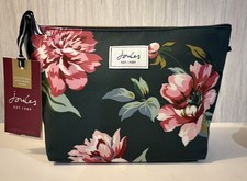 Joules Toiletry Bag Gift Set