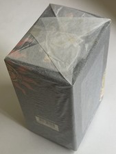 Rossi sitting figure Team Yamaha GO!! MotoGP 2004 Minichamps 312 040046 1:12th