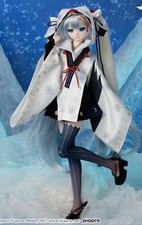 Dollfie Dream Hatsune Miku Japanese Crane Shrine Maiden Dress Set