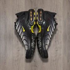 Nike TNs Wolf Grey Opti Yellow