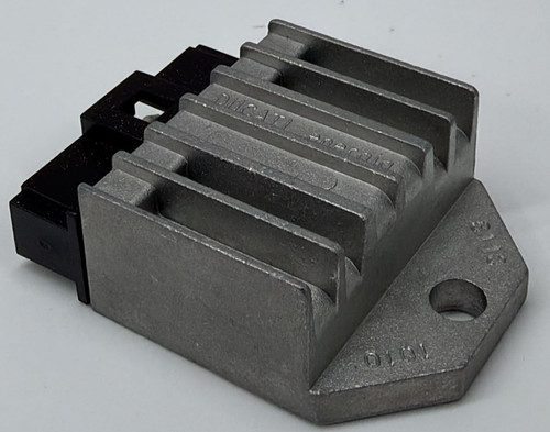 Voltage regulator oem ducati - voltage,